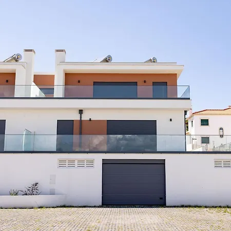 Daire Santana - By Sch *